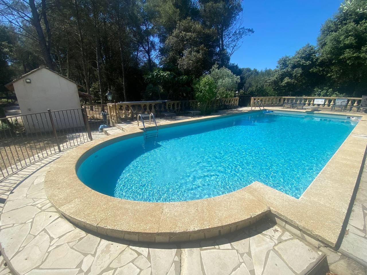 Studiowohnung mit Terrasse - Pool, Tennis, Bouleplatz 1