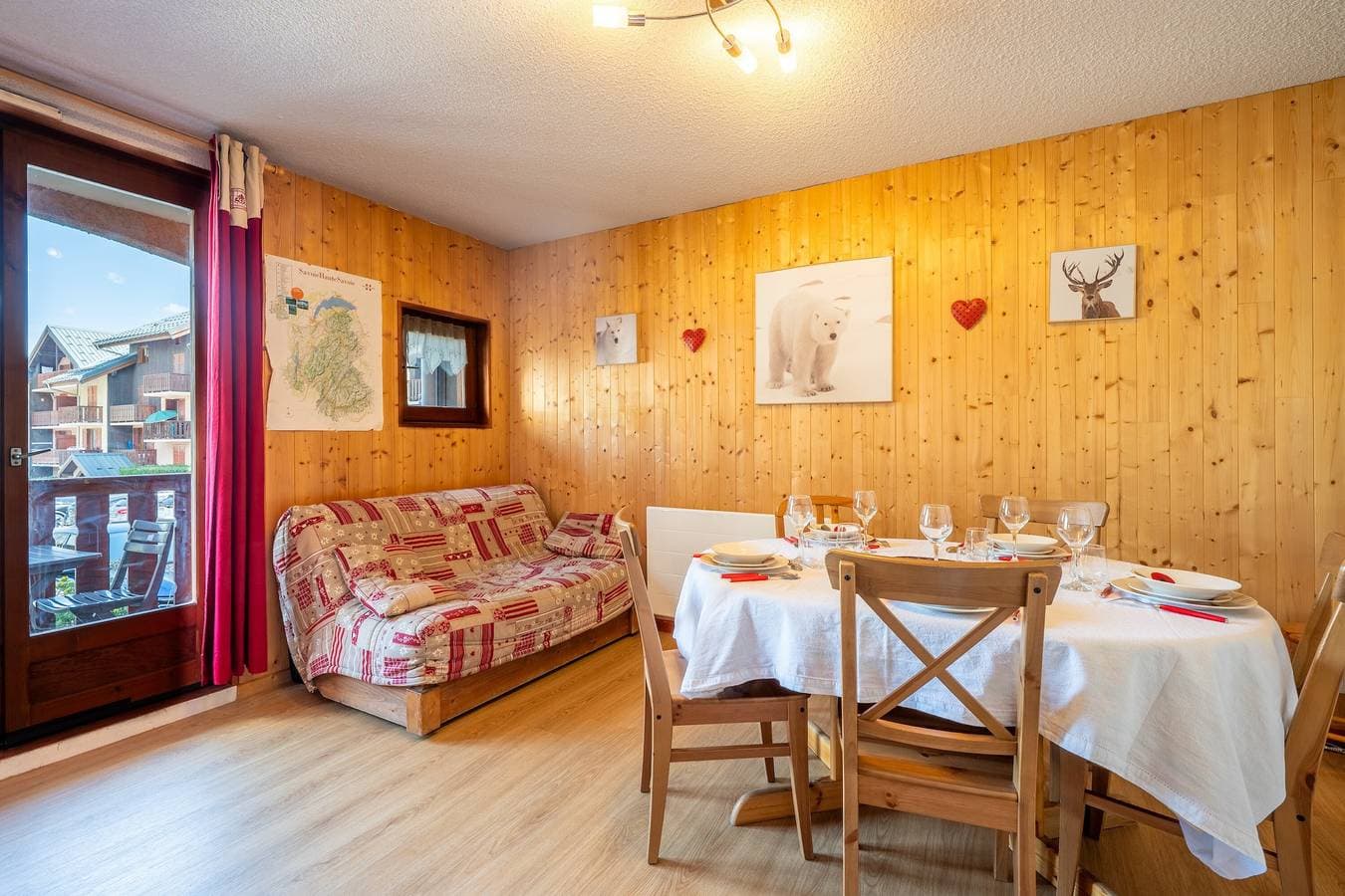 Foto 5 von 21: Ferienwohnung 'Joli Appt 2 Centre Village Valloire' mit Bergblick, Balkon und WLAN