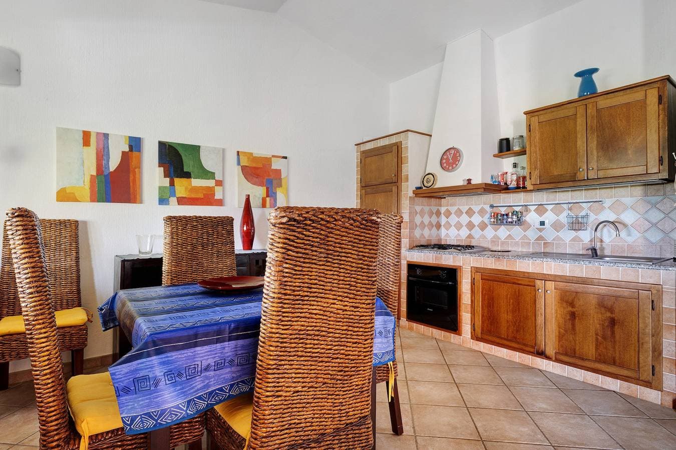 Foto 11 von 35: Villino Empatja: Smaragdgrünes Meer direkt vor der Tür