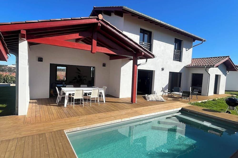 Bright Villa Heated Pool Near Biarritz 1