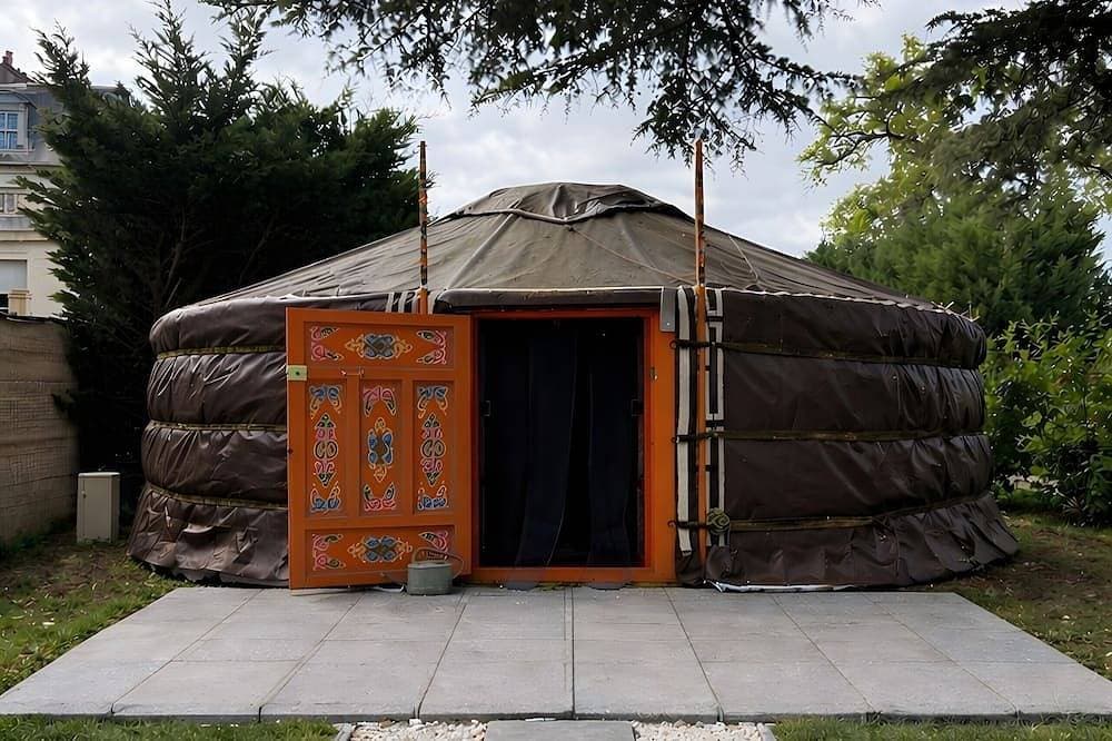 Glamping „Warme Jurte“ mit privater Terrasse und gemeinsamem Garten 1