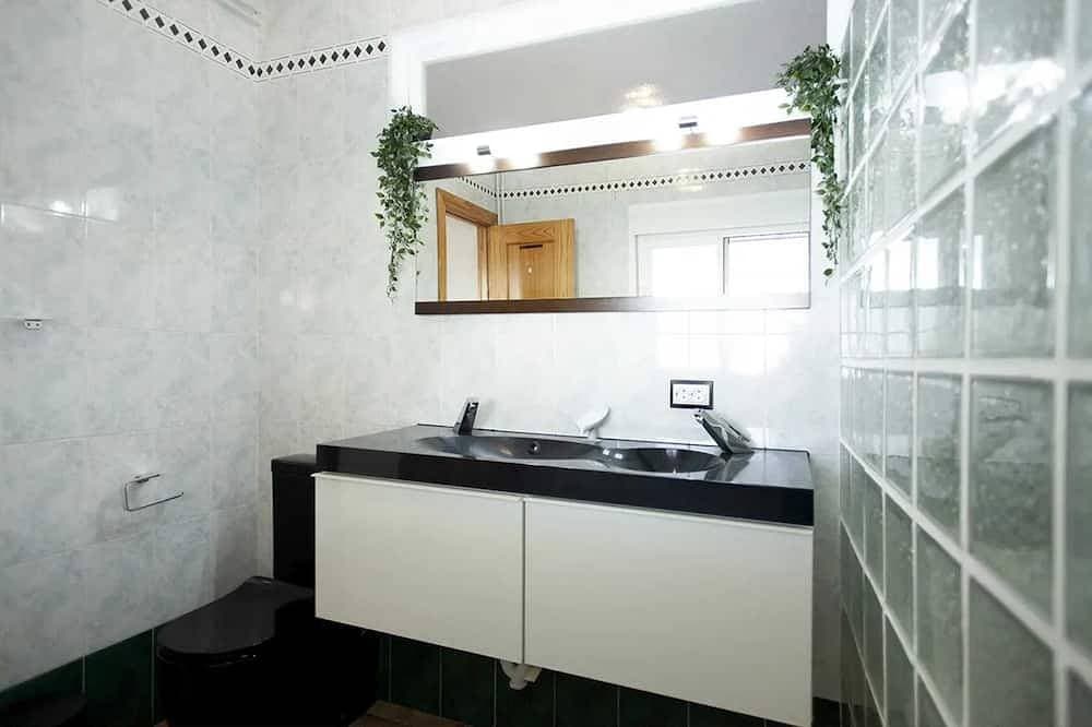 Foto 8 von 30: Homerez - Villa in Linares