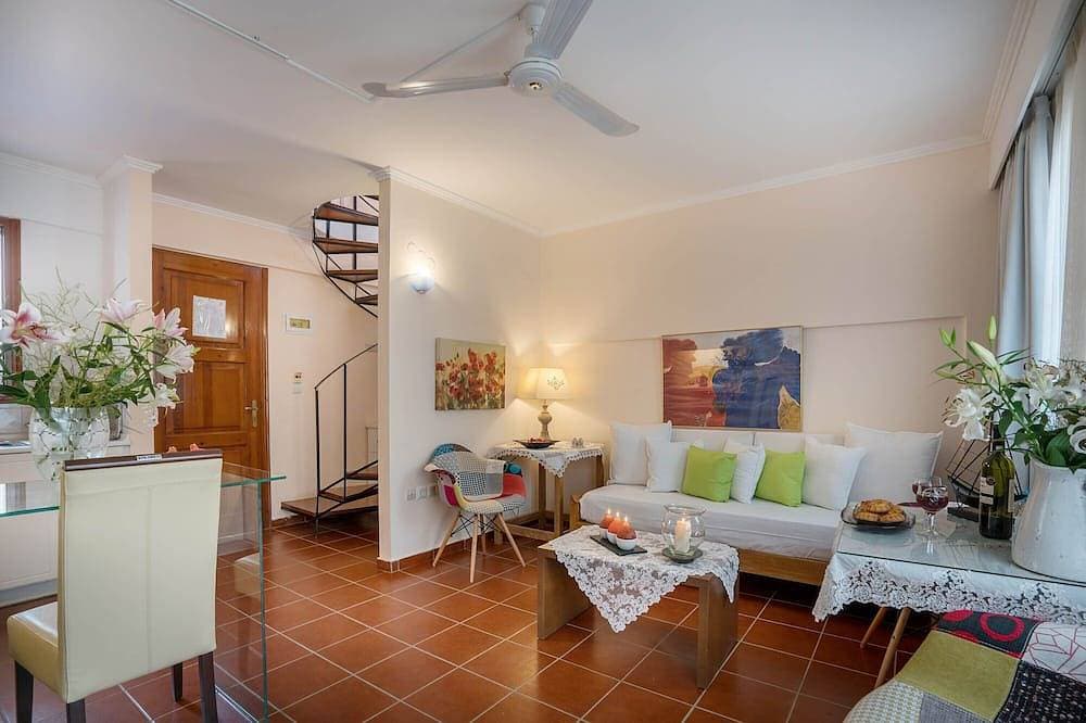 Foto 12 von 30: Farbiges Frini Apartment mit Blick auf den Pool in der Nähe von Rethymno auf Kreta