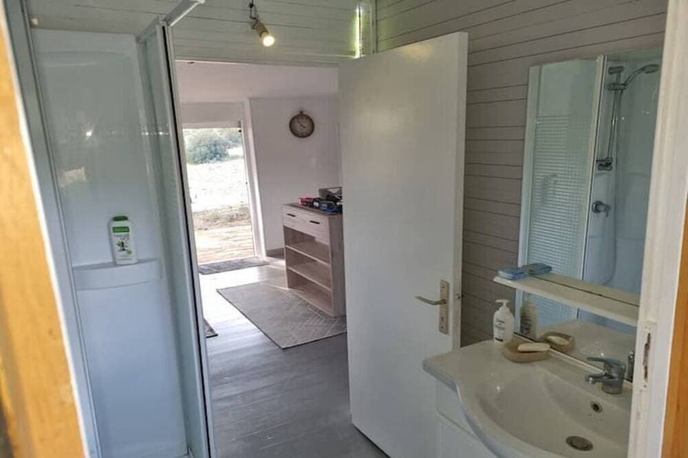 Foto 6 von 11: The hut - an experience in the maquis