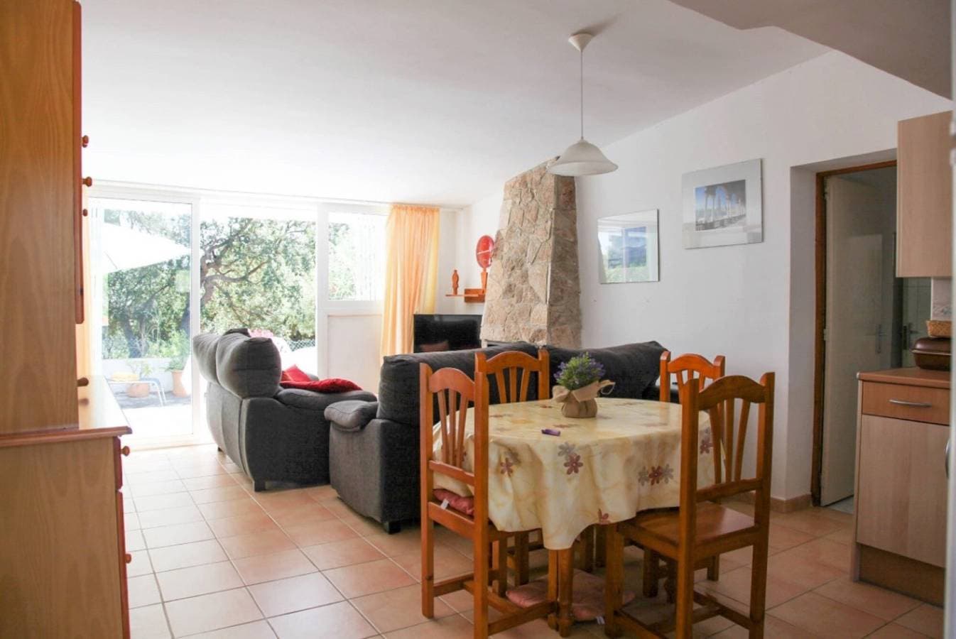 Foto 6 von 28: Ferienhaus 'Andrea' mit Bergblick, privater Terrasse und WLAN