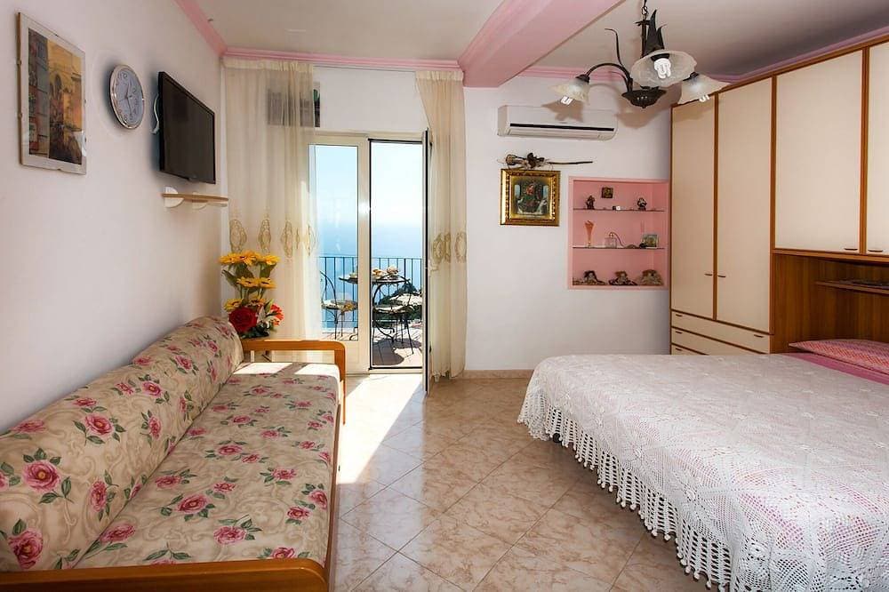 Foto 2 von 26: Enchanting Sea View Apartment with Terrace