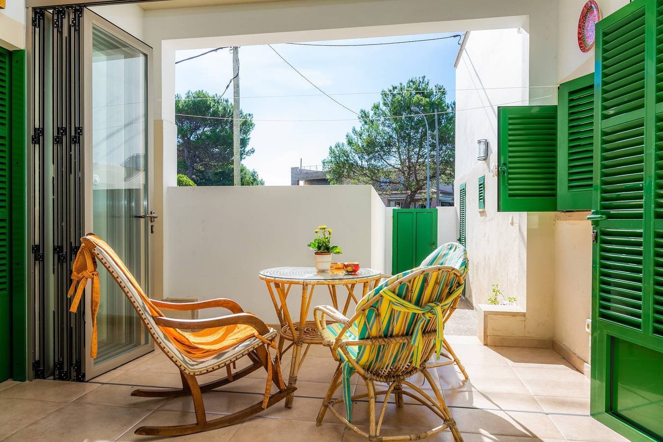 Foto 8 von 25: Ferienhaus am Strand "Sa Marina" mit Meerblick, Terrassen, Garten