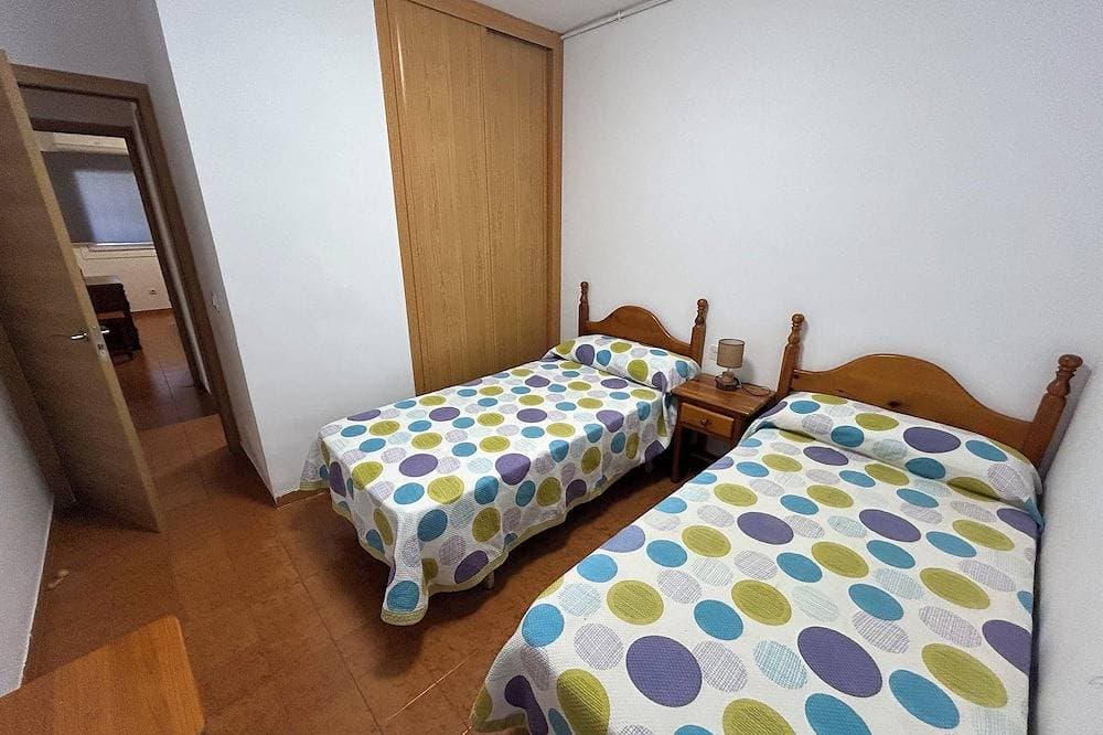 Foto 3 von 20: Faro de Mar, with large terrace and 5 minutes from the beach.