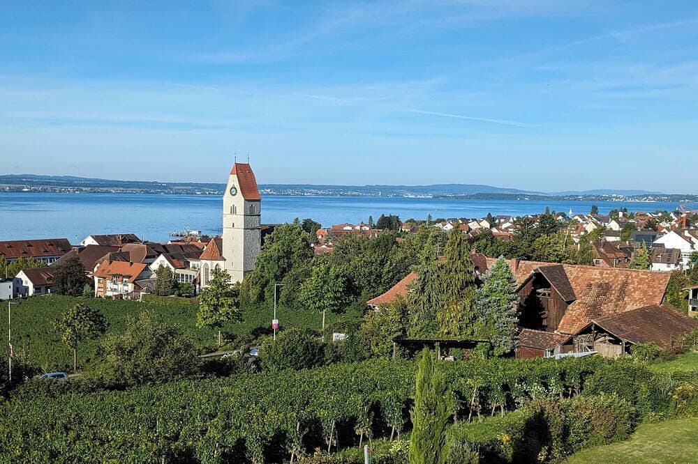 Foto 6 von 6: Unsere Ferienwohnungen Haben Alle Blick auf den Bodensee. Nur 500 m zum Bodensee