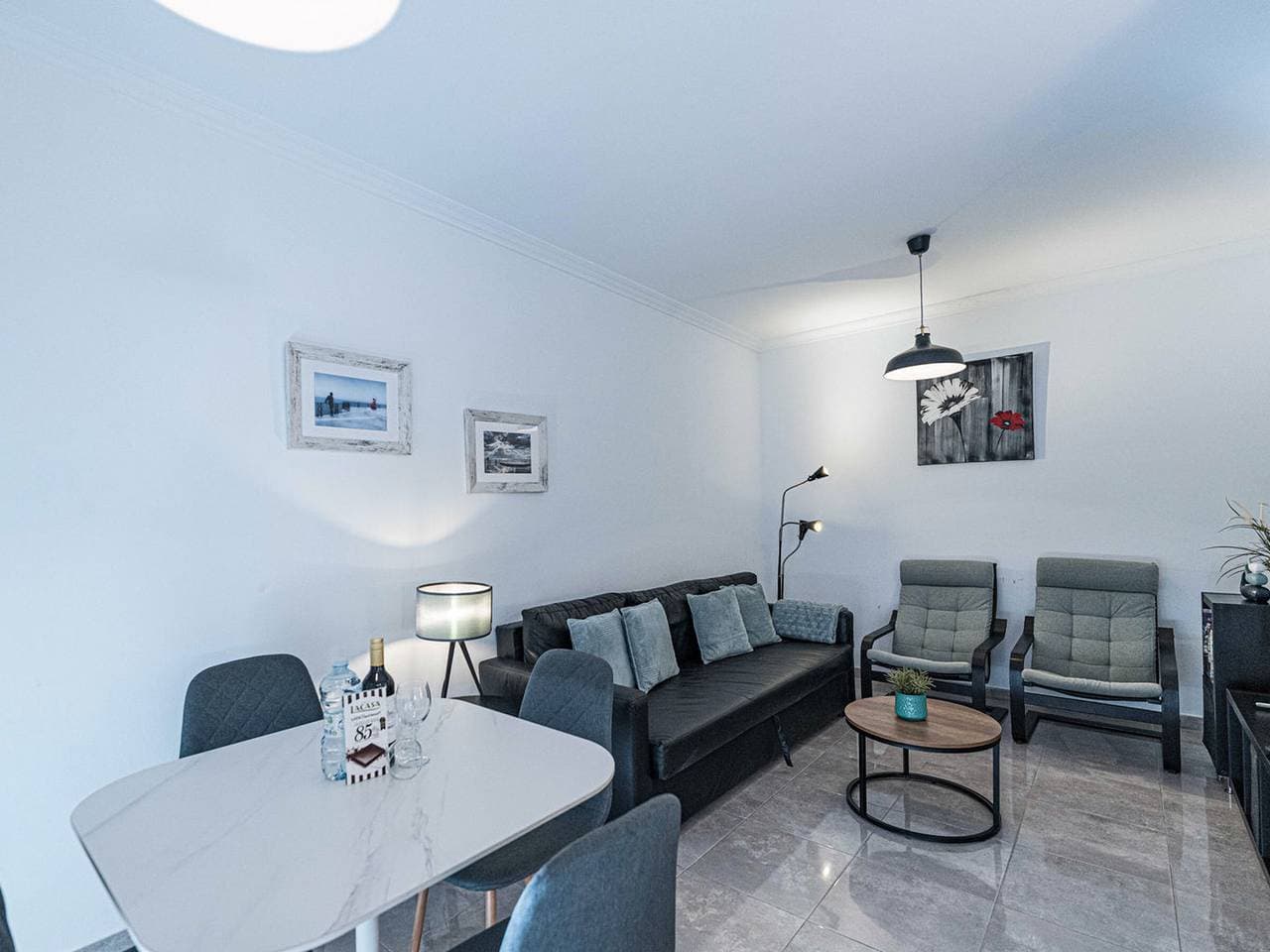 Foto 8 von 21: Modernes Apartment in Nerja für 3 Personen, mit Pool, WLAN und Klimaanlage