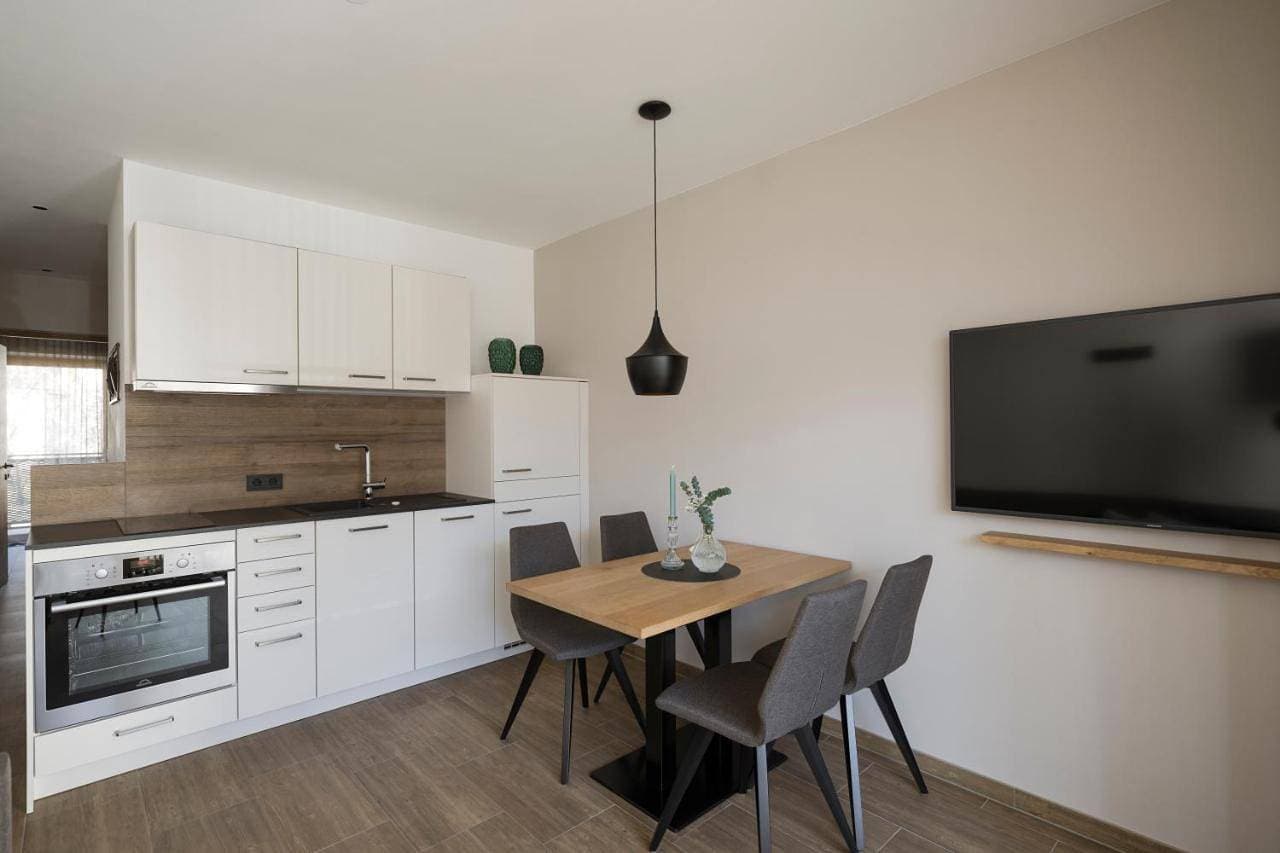 Foto 7 von 12: One-Bedroom Apartment with Pool View