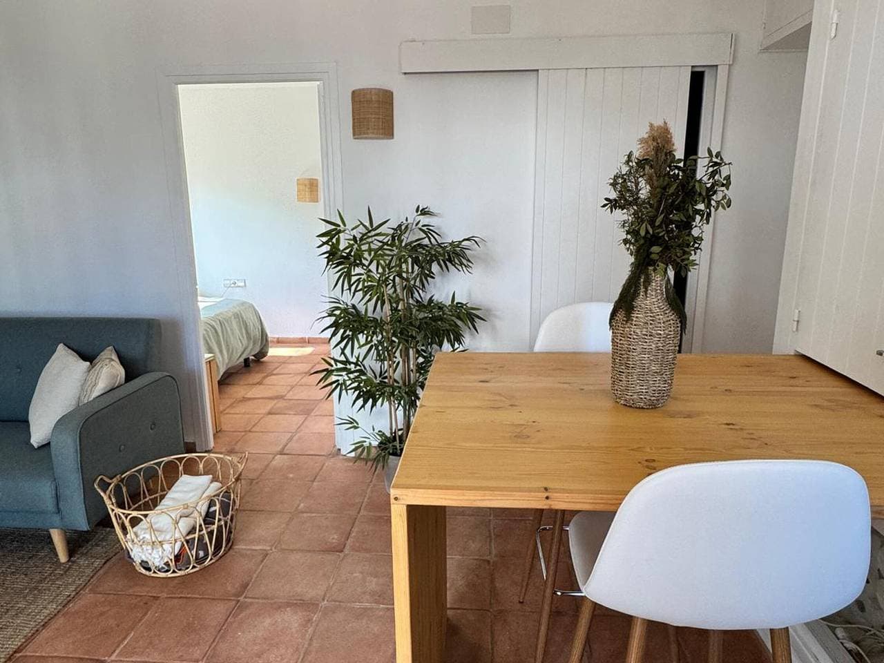 Foto 11 von 17: Romantische Wohnung in Tamariu, Private Terrasse, 150m zum Strand, WLAN Inklusive