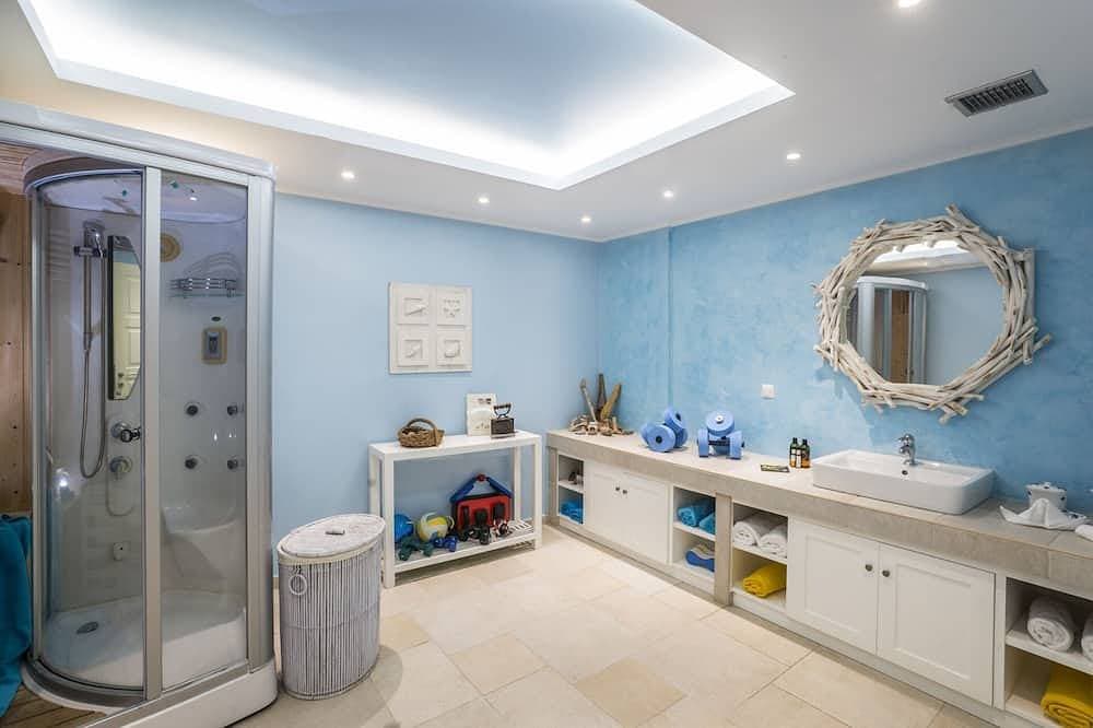 Foto 4 von 30: Willkommen im Paradies! Luxusvilla am Meer mit beheiztem Pool und herrlichem Meerblick