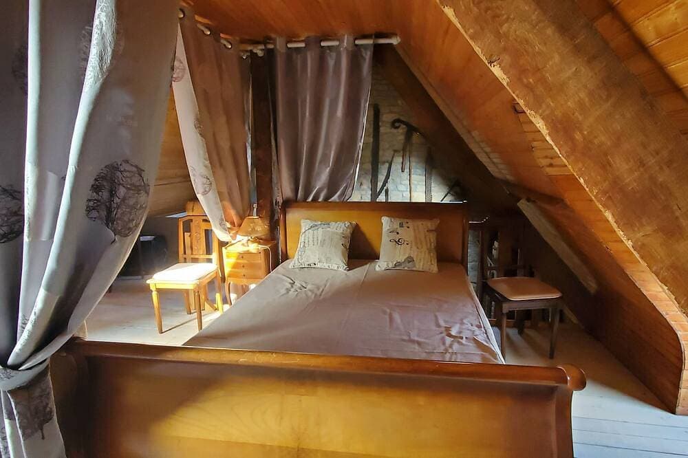Foto 4 von 21: Quiet gîte on the edge of a forest, ideal for families with pets except cats.