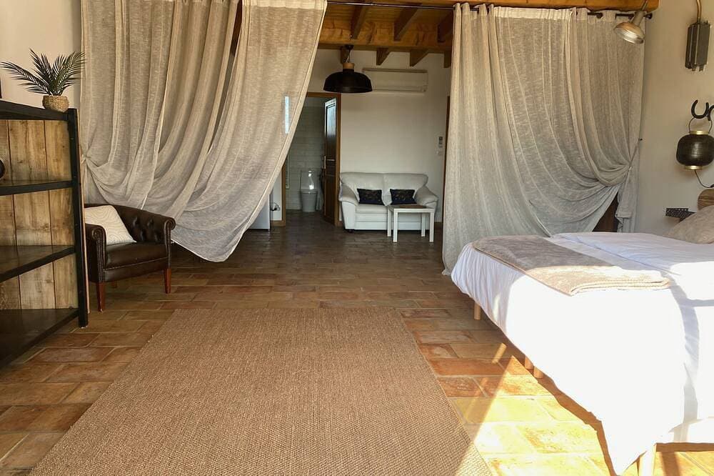 Foto 5 von 12: Country property on the outskirts of Arles