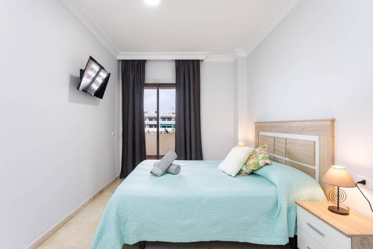 Foto 10 von 26: Two-Bedroom Apartment with Terrace and Sea View