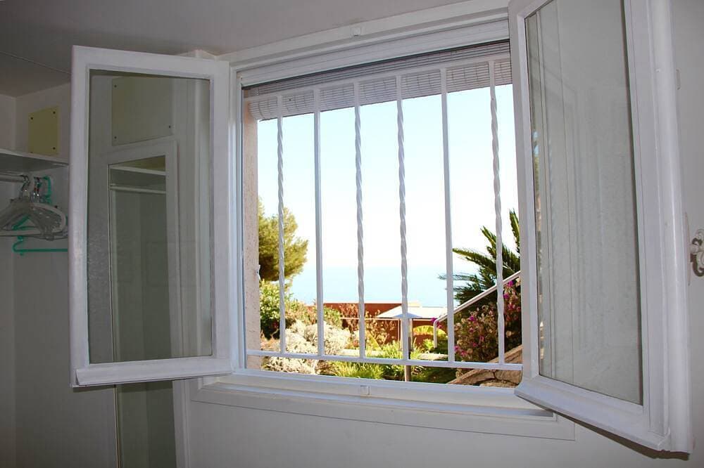 Foto 11 von 16: Sea view garden apartment with pool option. Near beach between Nice and Monaco