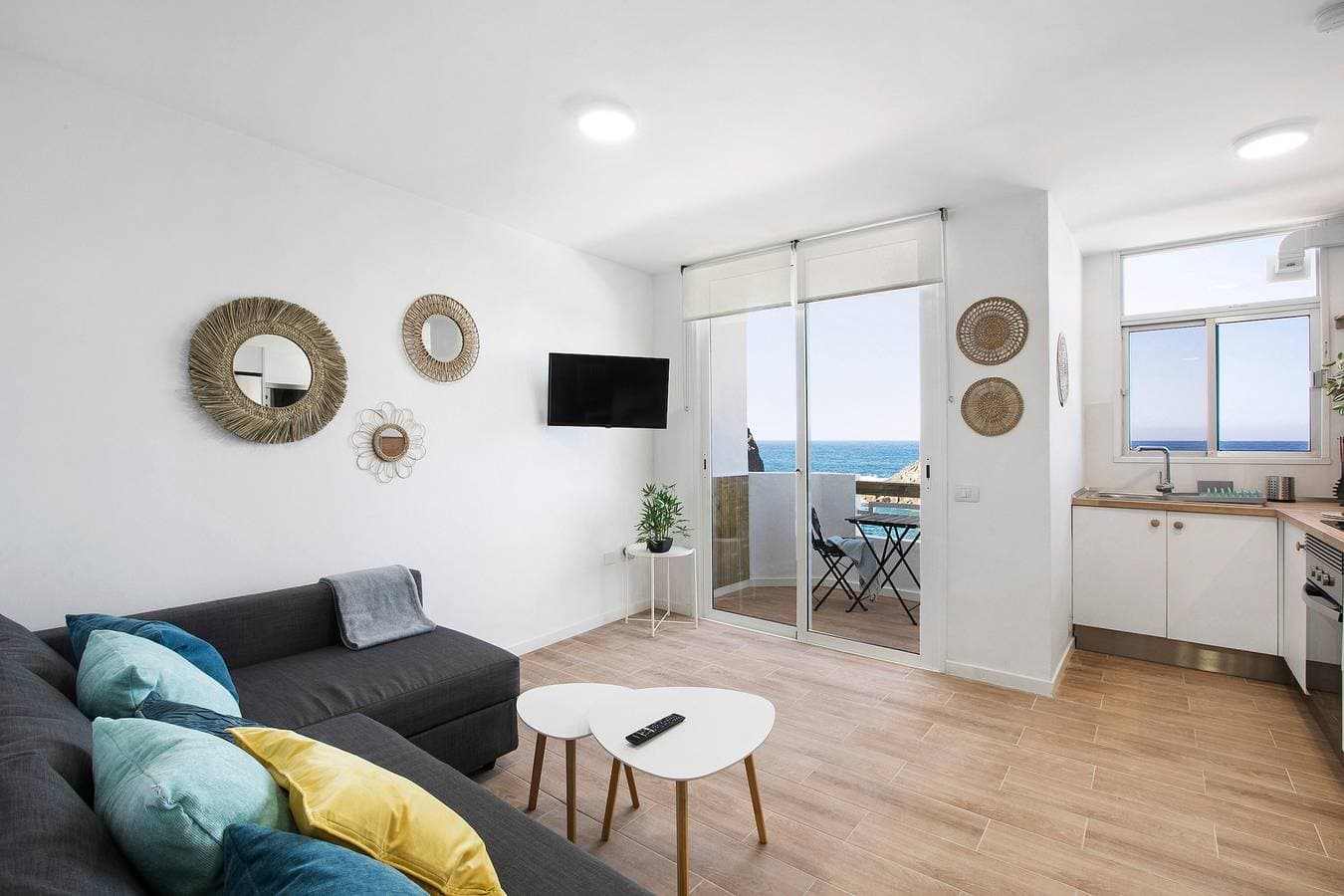 Foto 3 von 28: Ferienwohnung 'Mypris Home 2' mit Meerblick, privater Terrasse und WLAN