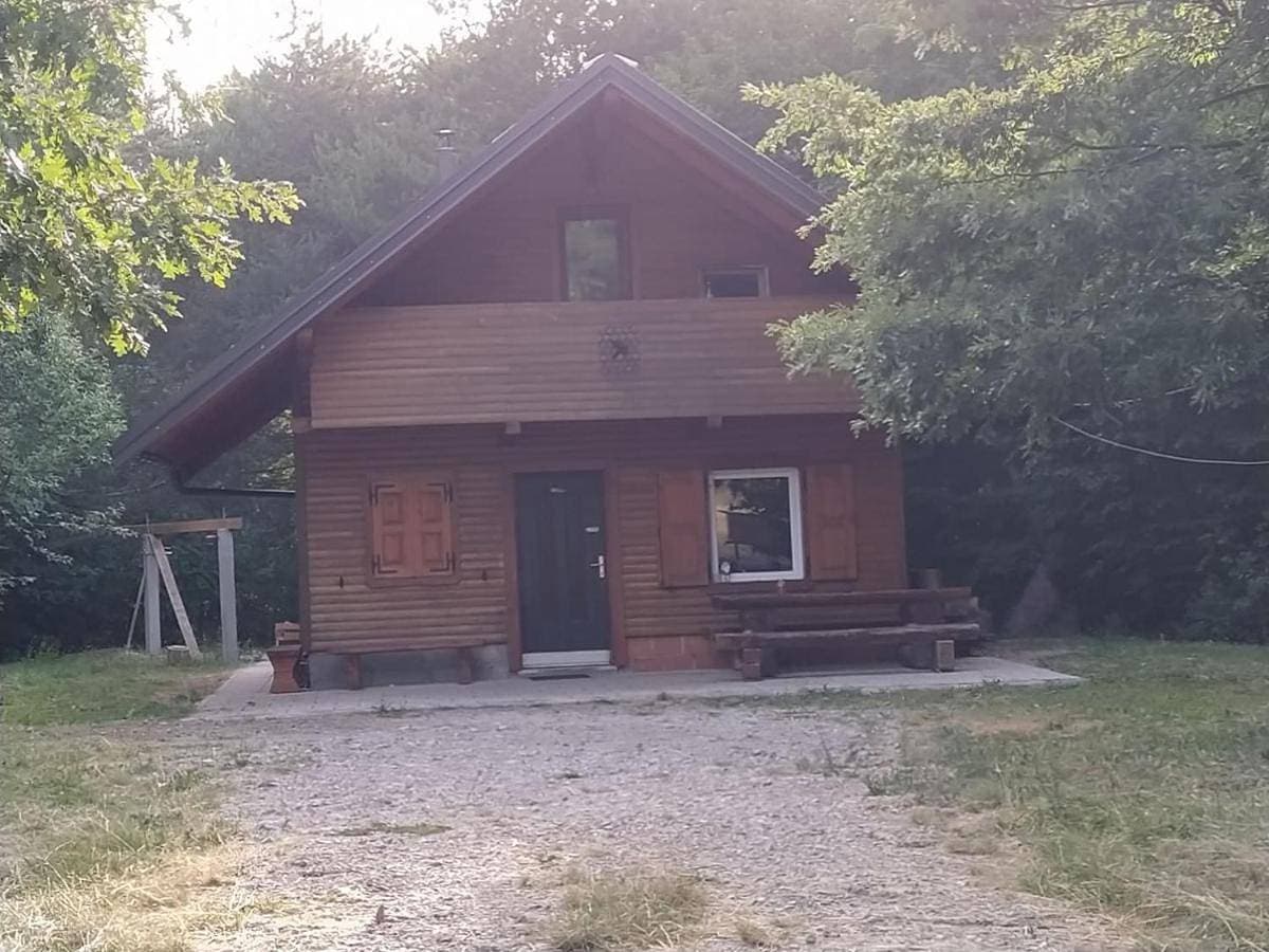 Podklanci-house in the forest 1