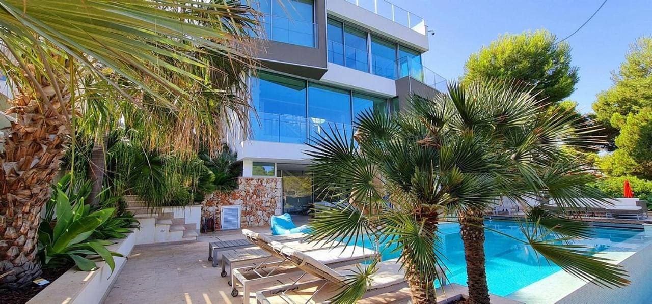 Foto 5 von 47: Three-Bedroom Villa