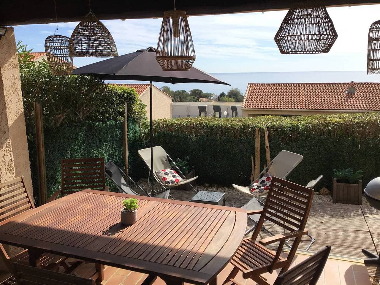 2-Zimmer-Wohnung nahe dem Meer mit Pool und Parkplatz 1
