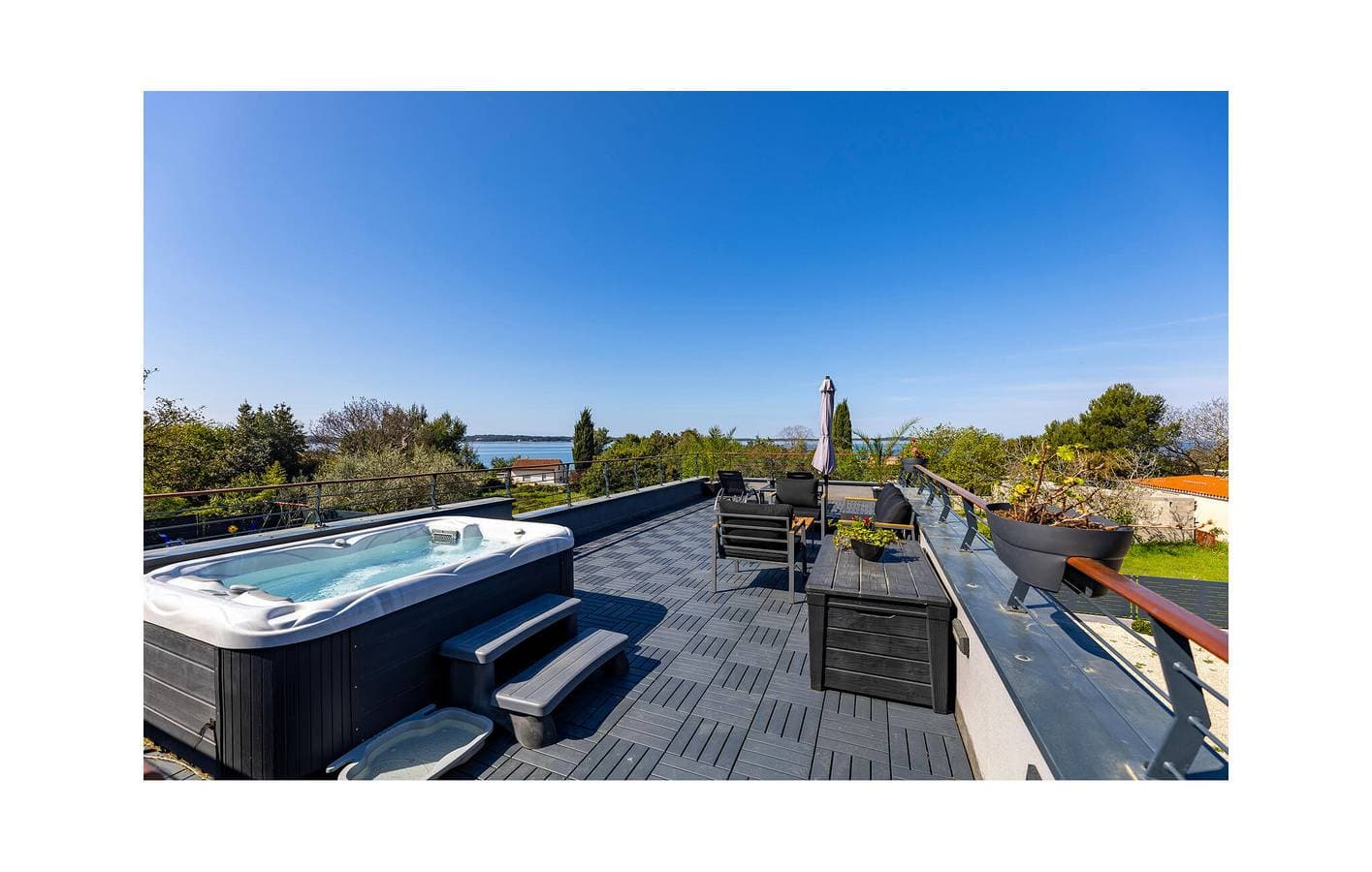Foto 8 von 38: Urlaub am Meer: Modernes Apartment mit Terrasse und kostenlosem WLAN