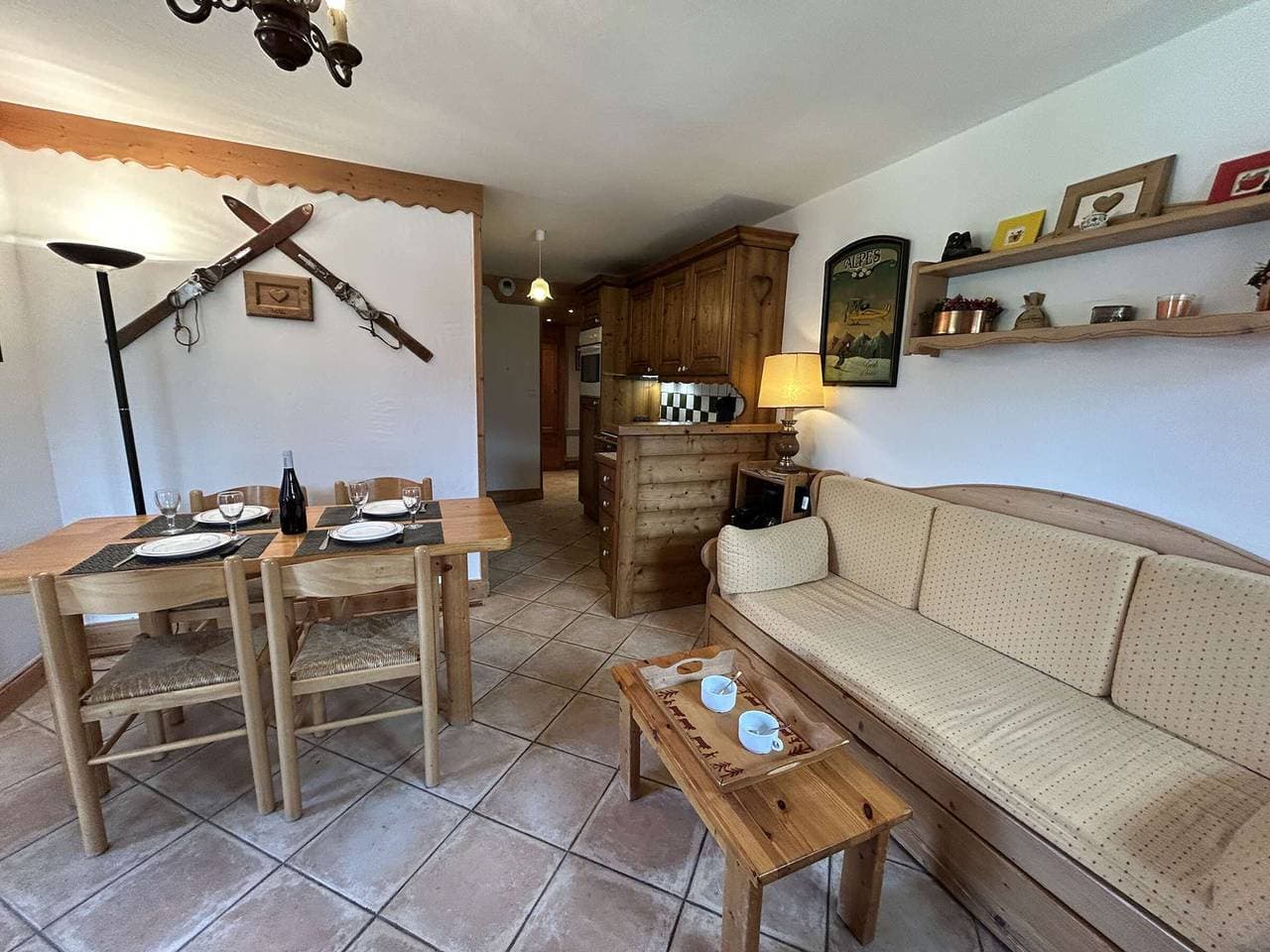 Foto 8 von 22: Gemütliche 3-Zimmer-Wohnung, 2 Schlafzimmer, Méribel Village, in der Nähe von Geschäften