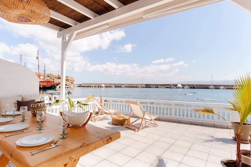 Aqua Vero seaside residence 1