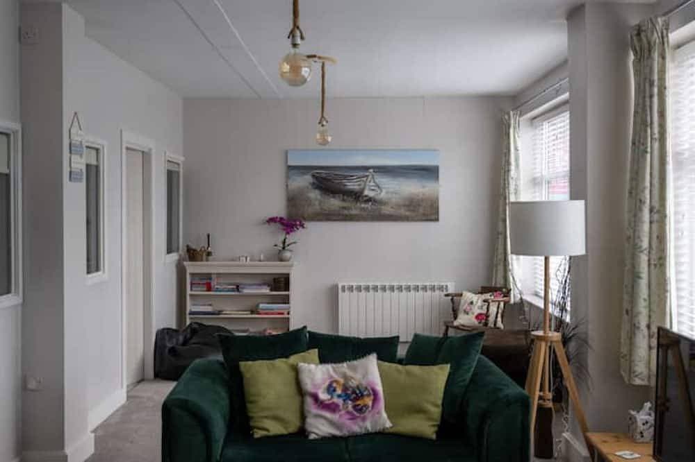 Foto 7 von 30: Yr Hen Weithdy. (The Old Workshop) Ll728hd, sleeps 4 only.