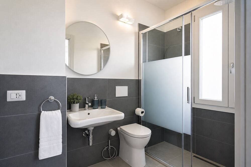 Foto 11 von 29: Atemberaubende Villa, 3 Schlafzimmer, großer Garten, Grill