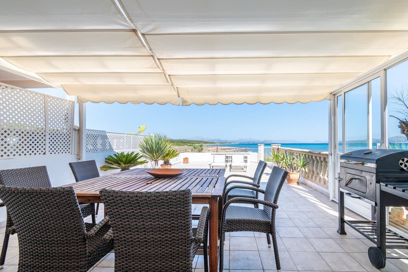 Foto 2 von 32: Ferienhaus 'Es Mirador' mit Meerblick, WLAN und Klimaanlage