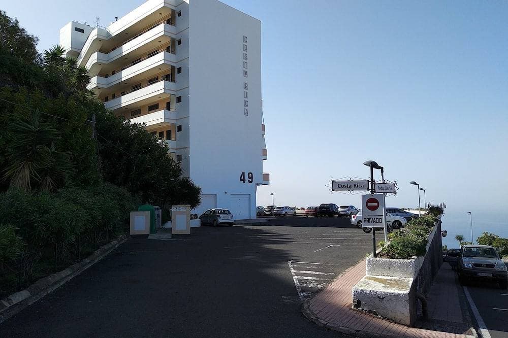Foto 10 von 30: Ansichten Teide Costa Terraza Mar Parking Netflix