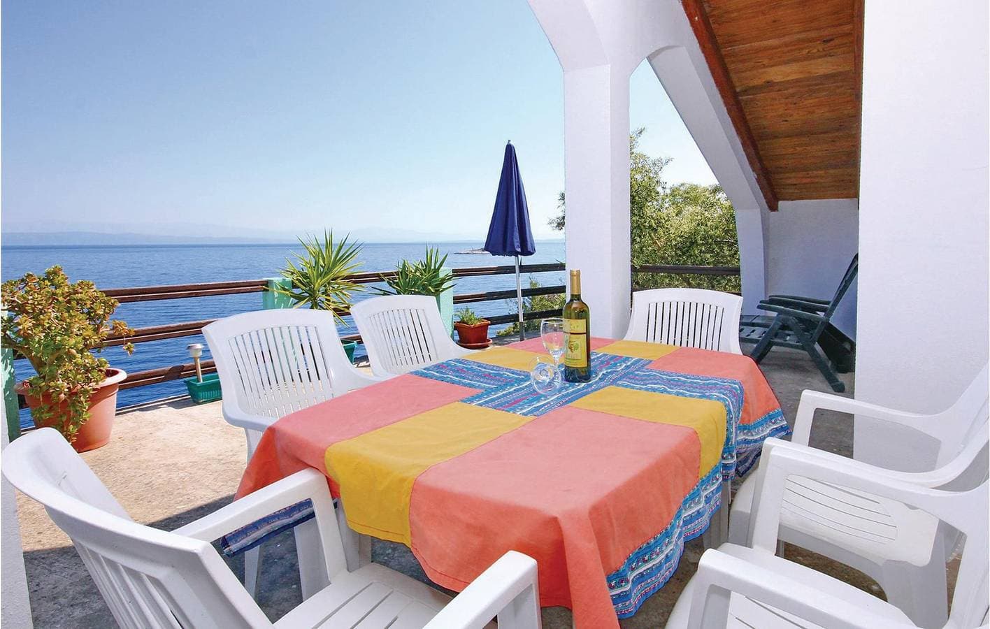 Foto 4 von 26: Gemütliche Wohnung am Wasser mit Terrasse, Parkplatz und in Küstennähe