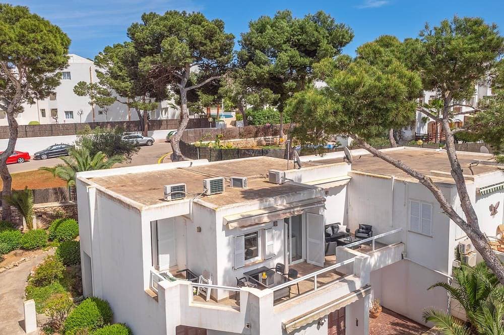 Foto 12 von 24: Bungalow mit Blick auf den Strand von Cala Gran, sehr zentral, AC und WIFI