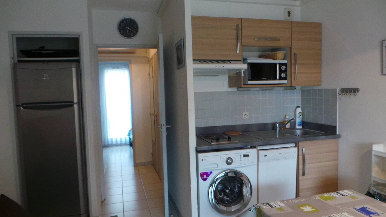 Foto 6 von 22: Ferienwohnung "La Nicrom" mit Meerblick, Gemeinschaftspool und WLAN