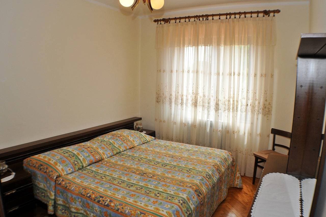 Foto 10 von 18: Apartment Liliana 3 mit 1 Schlafzimmer und Balkon