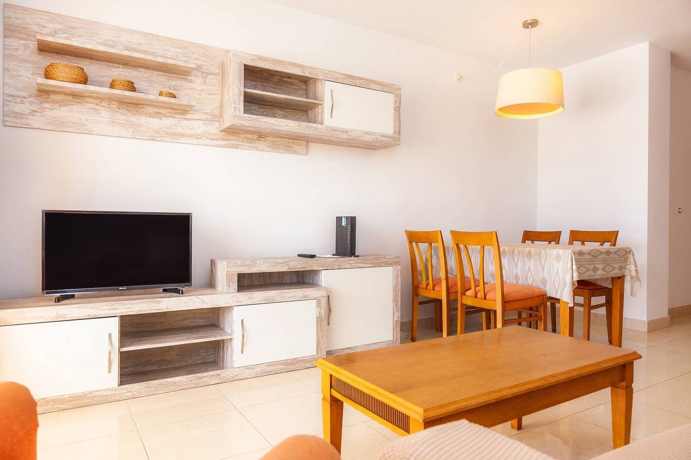Foto 7 von 26: Ferienwohnung 'Apartamento Espiga' mit Gemeinschaftspool, WLAN und Klimaanlage