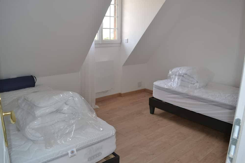 Foto 3 von 30: Norman country house 14 pers/15min mer. fully renovated