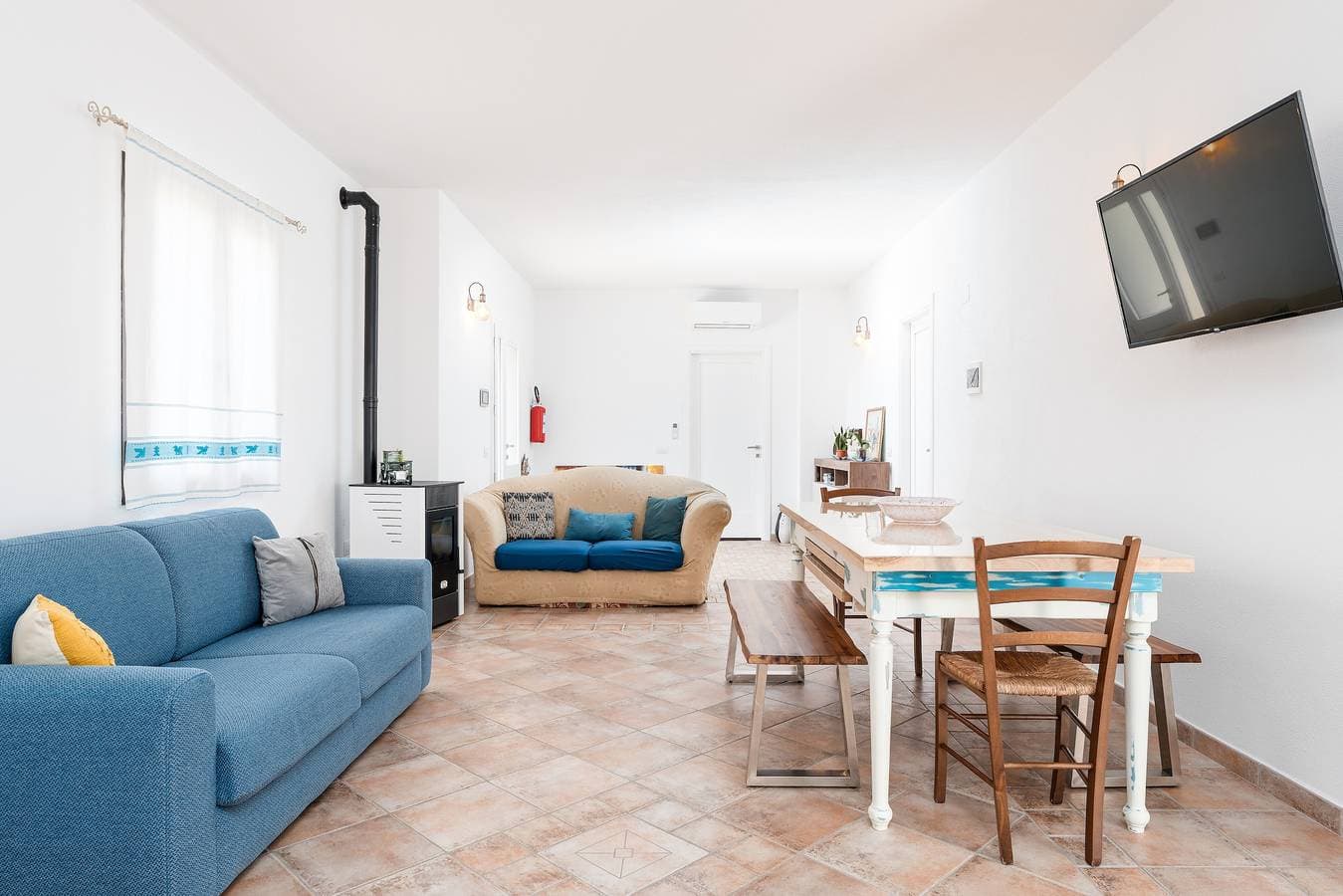 Foto 2 von 34: Ferienwohnung 'Le Pavoncelle' mit privatem Garten, WLAN und Klimaanlage