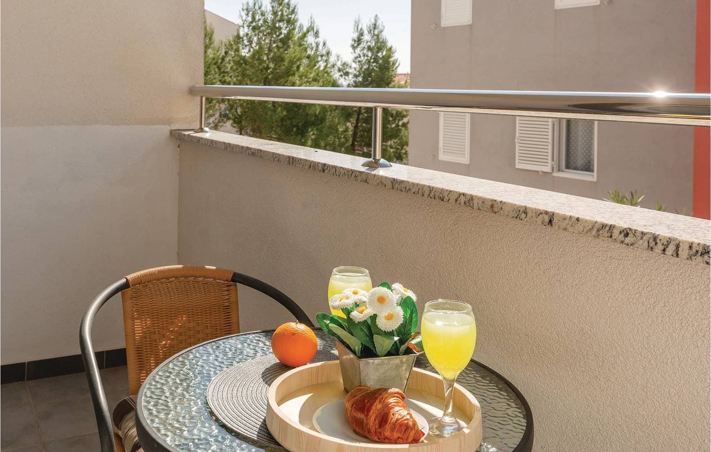 Foto 6 von 16: Gemütliche Ferienwohnung mit WLAN und Terrasse, 800 m von der Küste in Makarska entfernt