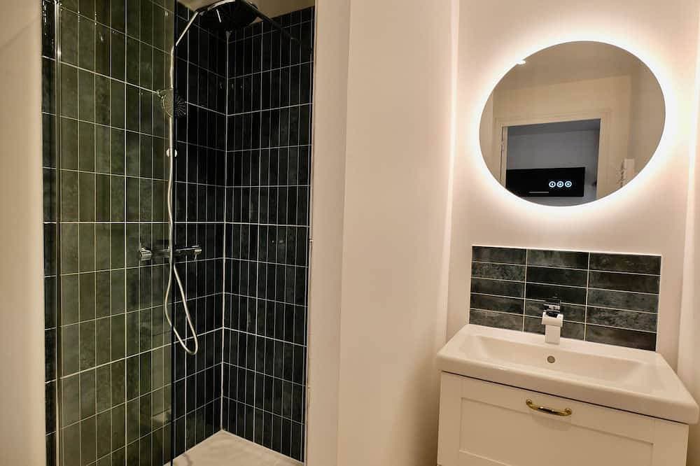 Foto 8 von 18: D-Day Suites carentanlocation.fr: Terra - Downtown / 2-minute walk from the train station