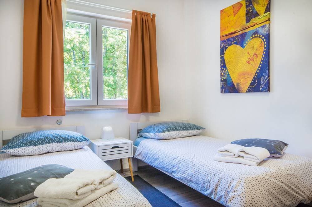 Foto 6 von 30: 2000 qm privater und sicherer Garten, echte Ruhe und nur 15 km vom Meer entfernt