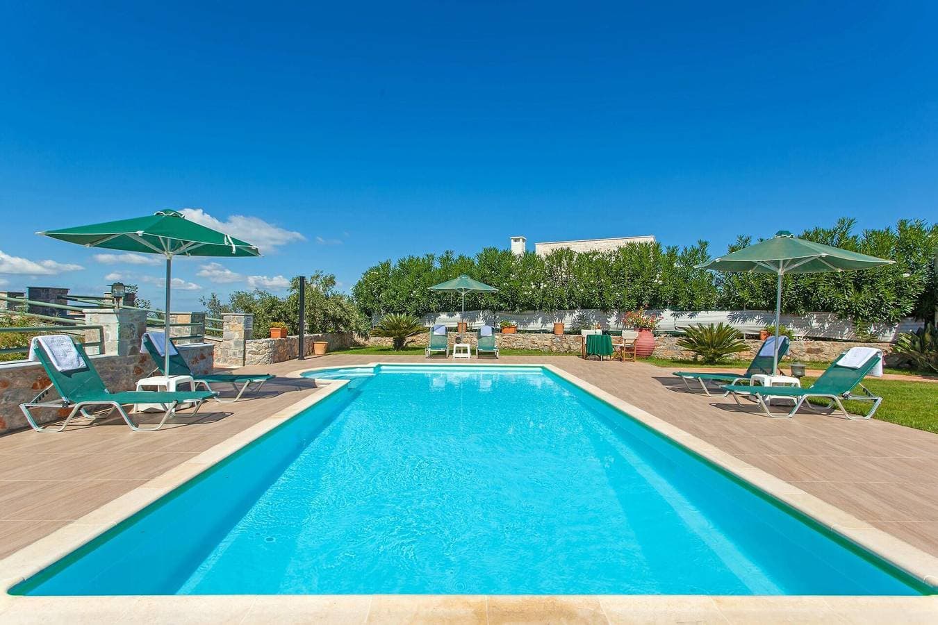 Foto 2 von 42: Villa für 6 Personen mit Pool