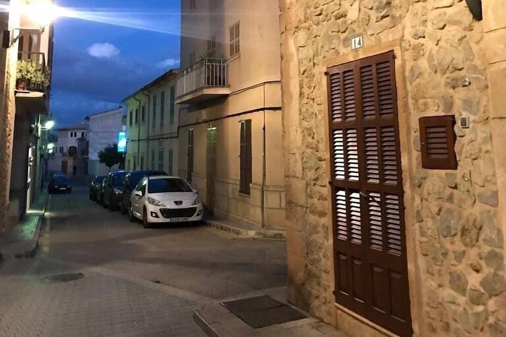 Foto 7 von 25: Stadthaus Sant Llorenc , Ostküste Mallorca, 15 Minuten  zum Strand