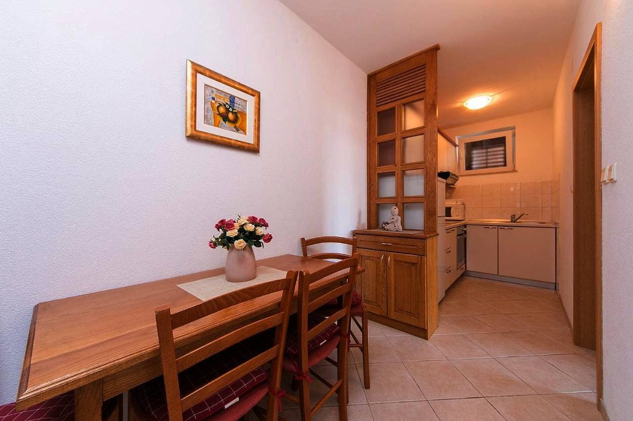 Foto 4 von 21: Two-Bedroom Apartment