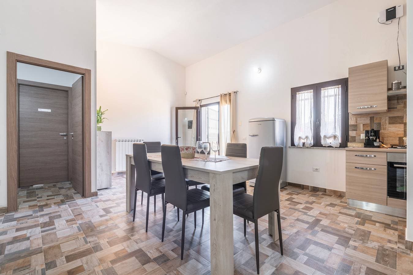 Foto 4 von 35: Ferienhaus 'Rifugio Gutturu E Forru' mit Bergblick, WLAN und Klimaanlage