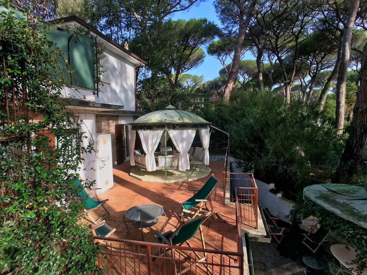 Foto 6 von 76: Wohnung in Sassetta mit Pool und Aussicht