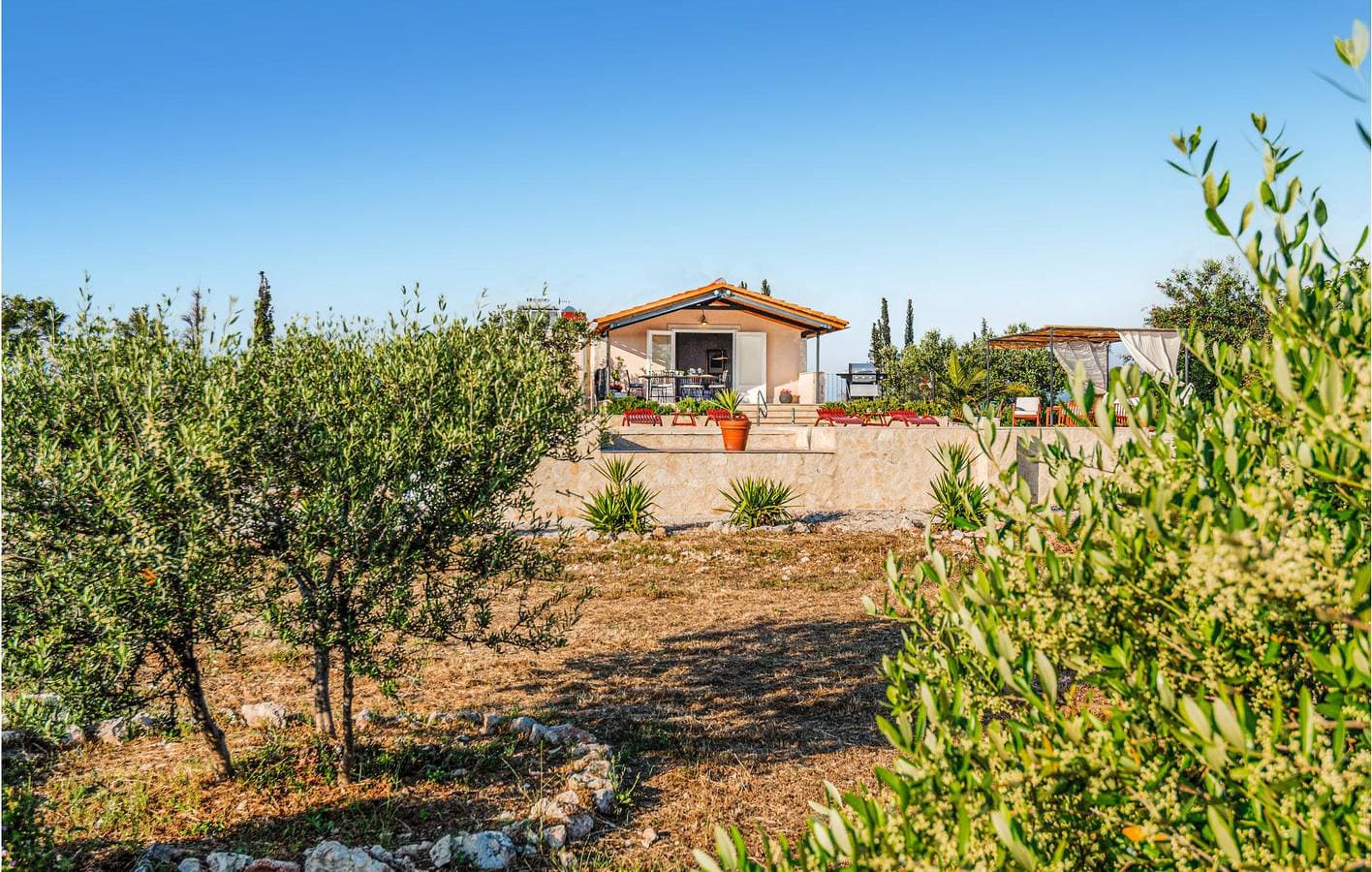 Foto 5 von 44: Gemütliche 2-Zimmer-Wohnung mit Pool, WLAN und Terrasse, 900 m vom Strand entfernt