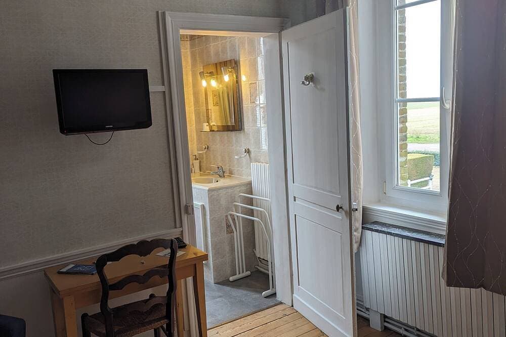 Foto 9 von 14: B&B located 3 minutes from the sea at Manoir de Conteville
