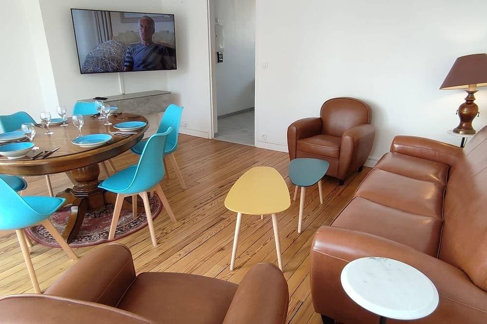 Foto 7 von 14: Großes renoviertes Apartment, 84 m2, 5 Personen, 100 m vom Bahnhof und der Straßenbahn entfernt